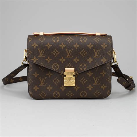 louis vuitton pochette metis monogram canvas